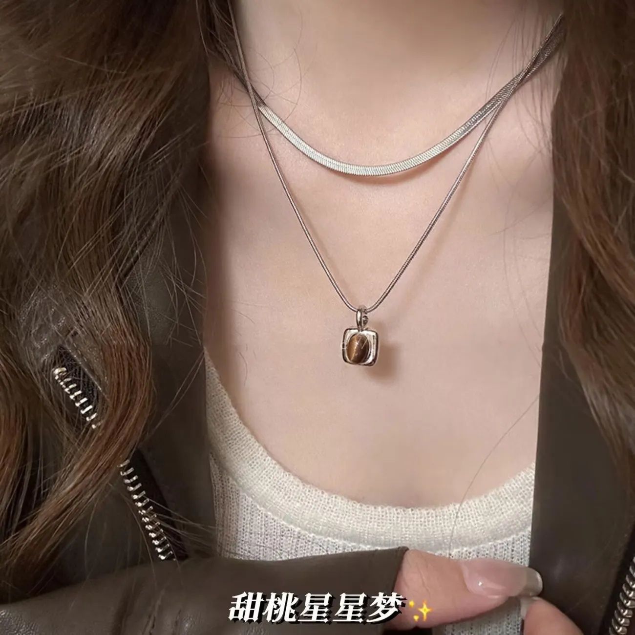 Wholesale Retro Camera Necklace Clavicle Chain